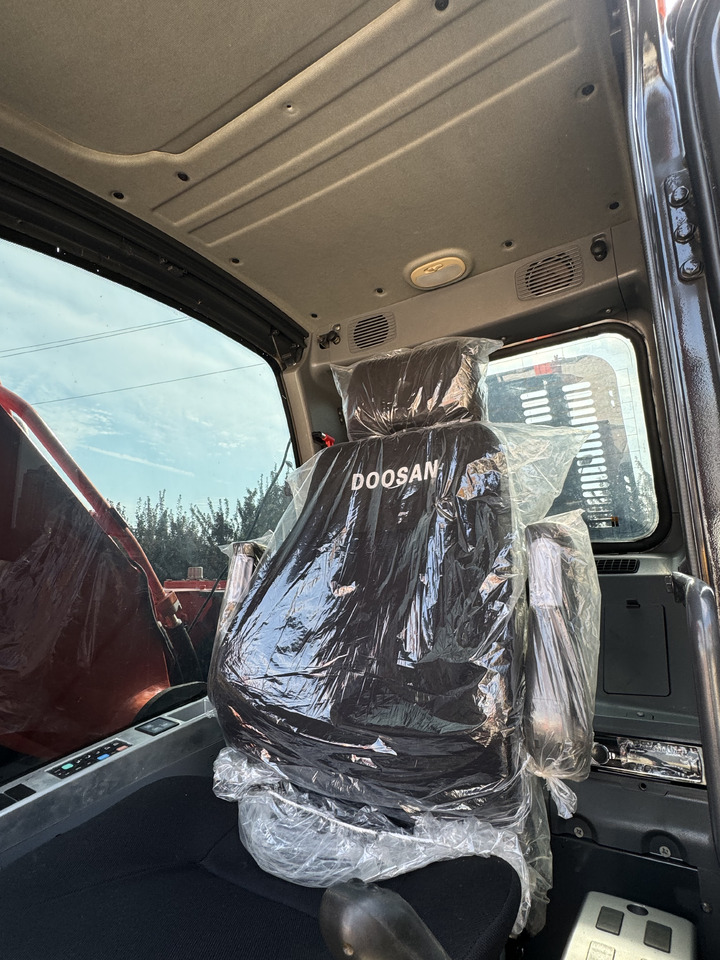 Гусеничный экскаватор DOOSAN DX225: фото 10