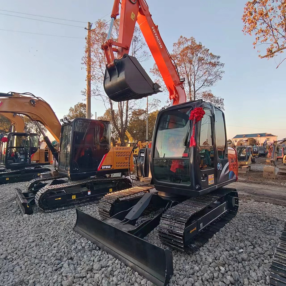 HITACHI ZX70 - Гусеничный экскаватор: фото 4 HITACHI ZX70 - Гусеничный экскаватор: фото 4