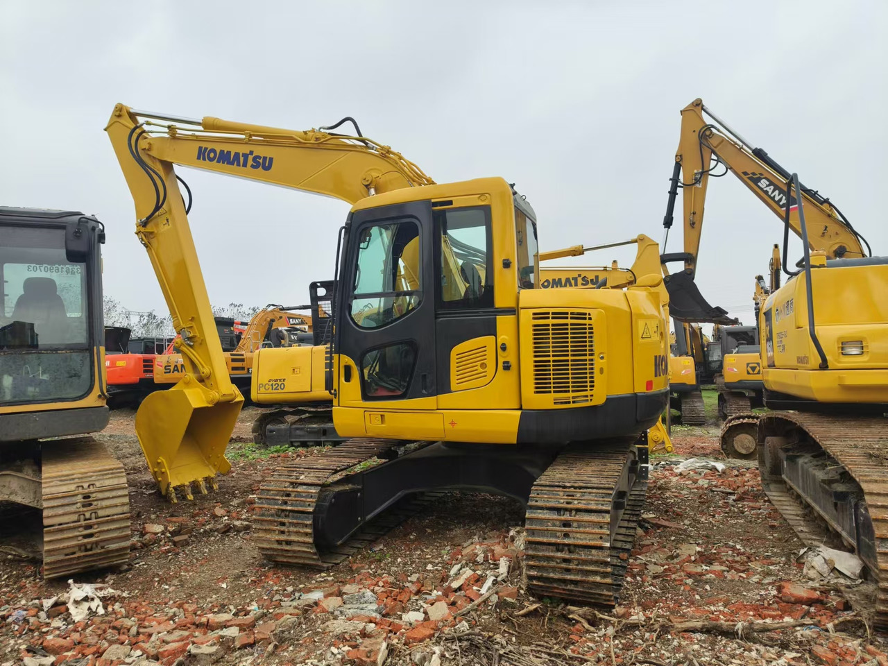 KOMATSU PC138US - Гусеничный экскаватор: фото 2 KOMATSU PC138US - Гусеничный экскаватор: фото 2