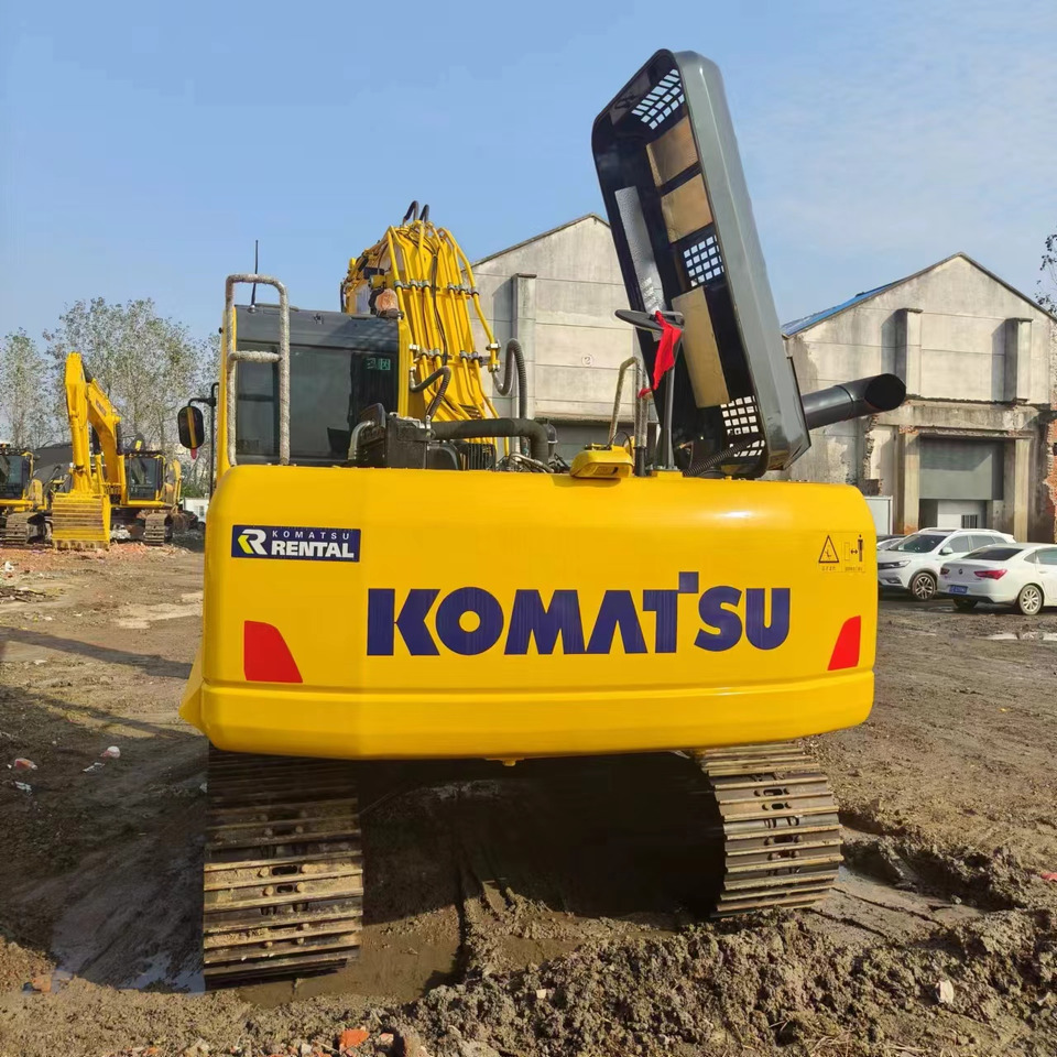 Гусеничный экскаватор KOMATSU PC200: фото 6 Гусеничный экскаватор KOMATSU PC200: фото 6