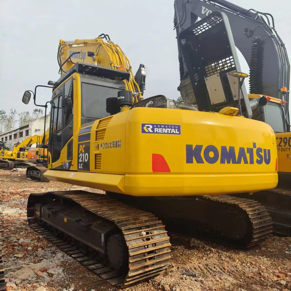 KOMATSU PC210LC - Гусеничный экскаватор: фото 3 KOMATSU PC210LC - Гусеничный экскаватор: фото 3