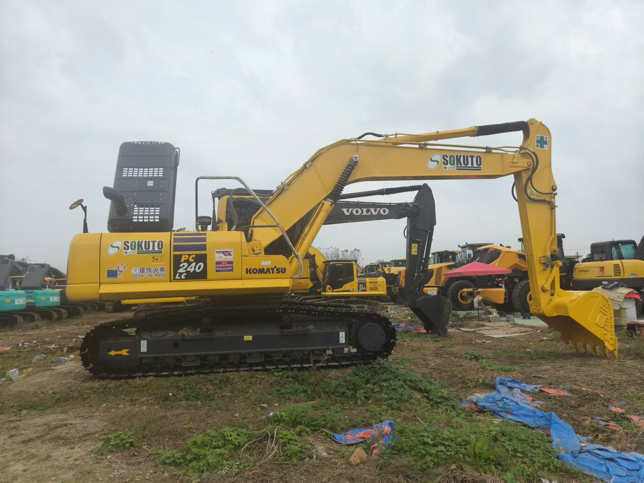 KOMATSU PC240LC-8 - Гусеничный экскаватор: фото 3 KOMATSU PC240LC-8 - Гусеничный экскаватор: фото 3
