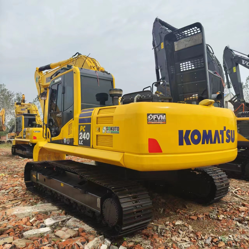 KOMATSU PC240LC - Гусеничный экскаватор: фото 2 KOMATSU PC240LC - Гусеничный экскаватор: фото 2