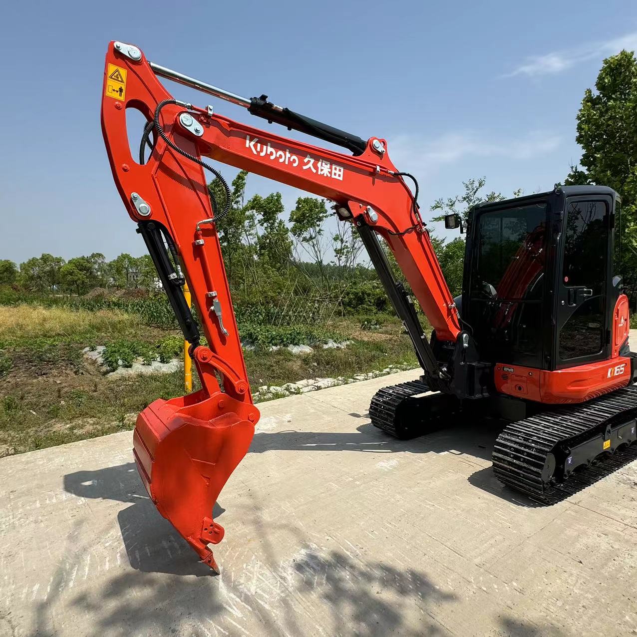 KUBOTA KX165 - Гусеничный экскаватор: фото 1 KUBOTA KX165 - Гусеничный экскаватор: фото 1