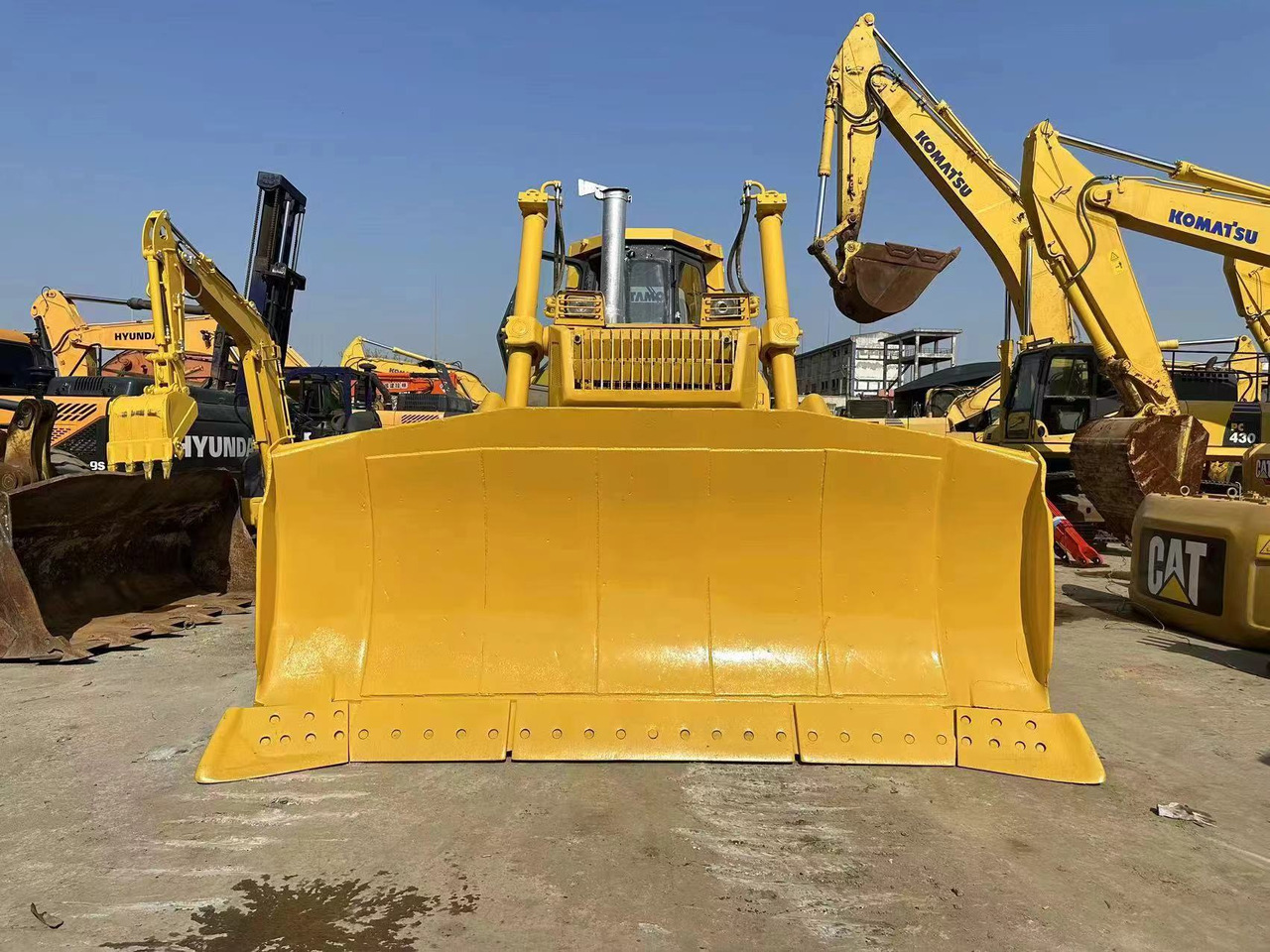 Komatsu D155A-6 - Бульдозер: фото 3 Komatsu D155A-6 - Бульдозер: фото 3