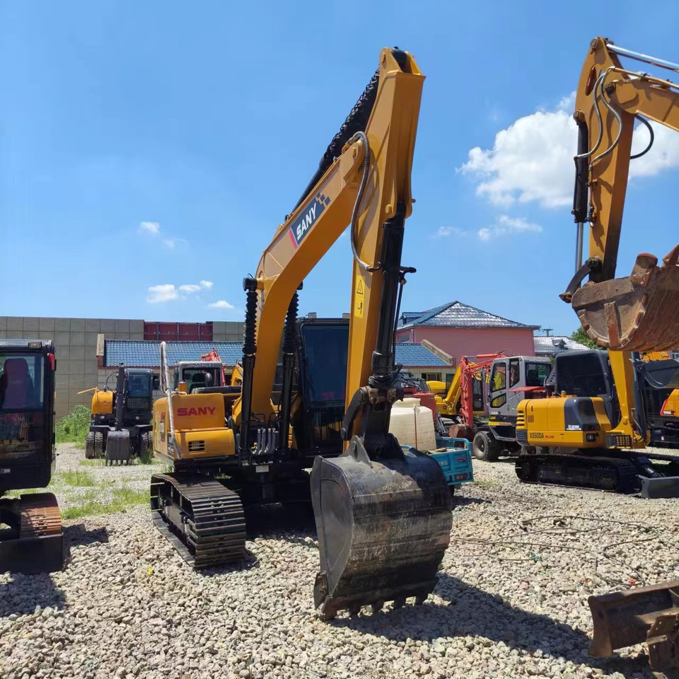 SANY SY135C - Гусеничный экскаватор: фото 4 SANY SY135C - Гусеничный экскаватор: фото 4