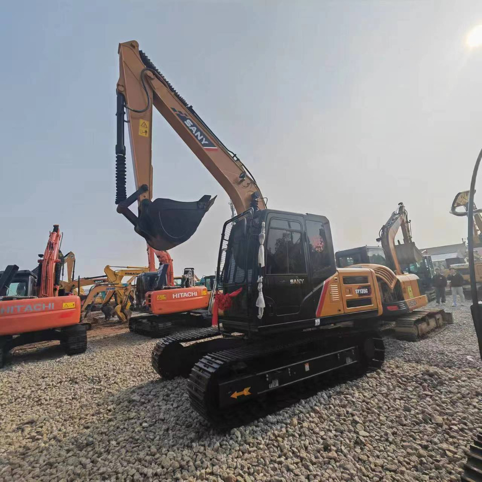 SANY SY135C - Гусеничный экскаватор: фото 4 SANY SY135C - Гусеничный экскаватор: фото 4