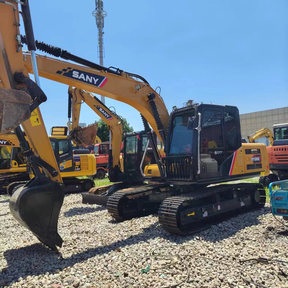 SANY SY135C - Гусеничный экскаватор: фото 3 SANY SY135C - Гусеничный экскаватор: фото 3