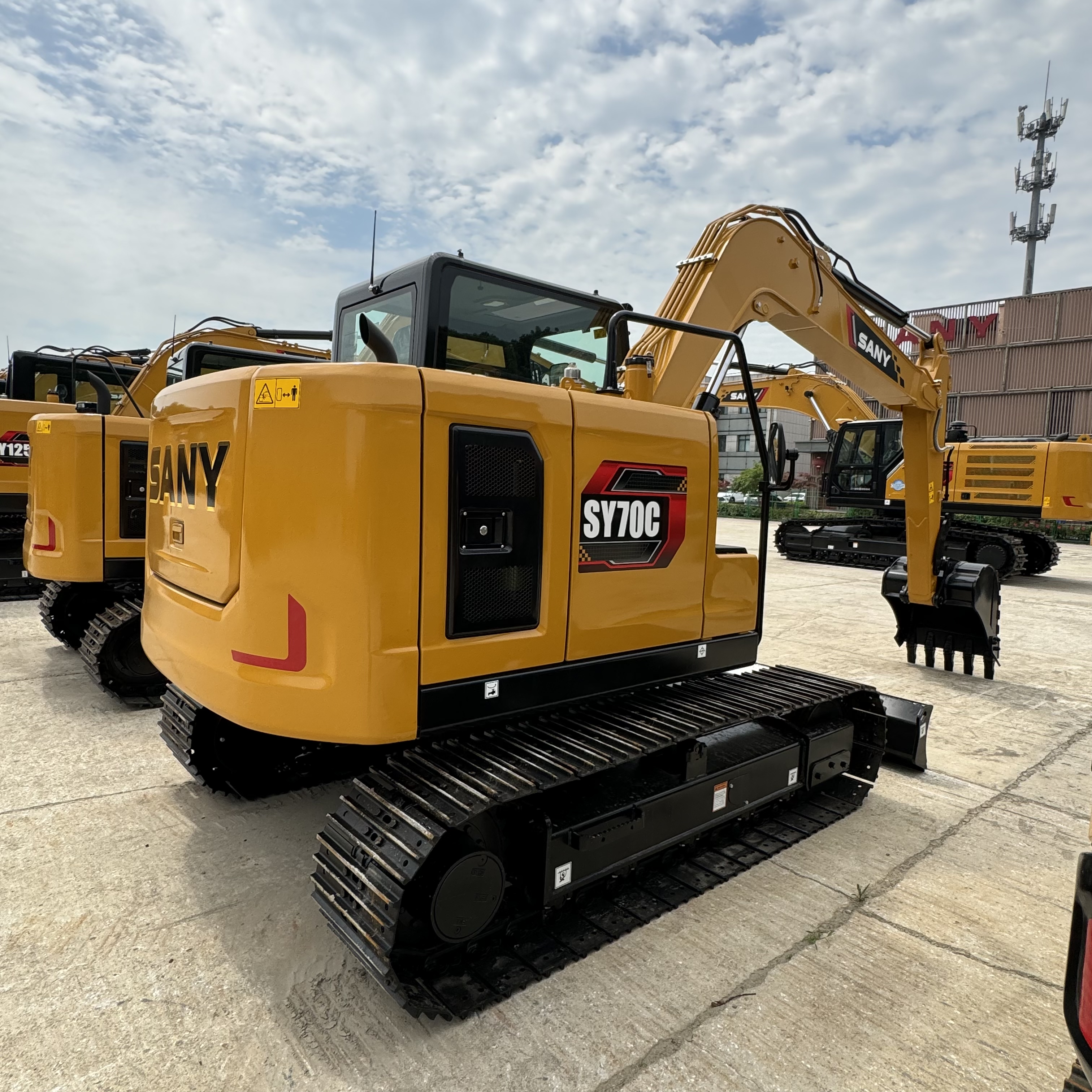 SANY SY70C - Гусеничный экскаватор: фото 2 SANY SY70C - Гусеничный экскаватор: фото 2