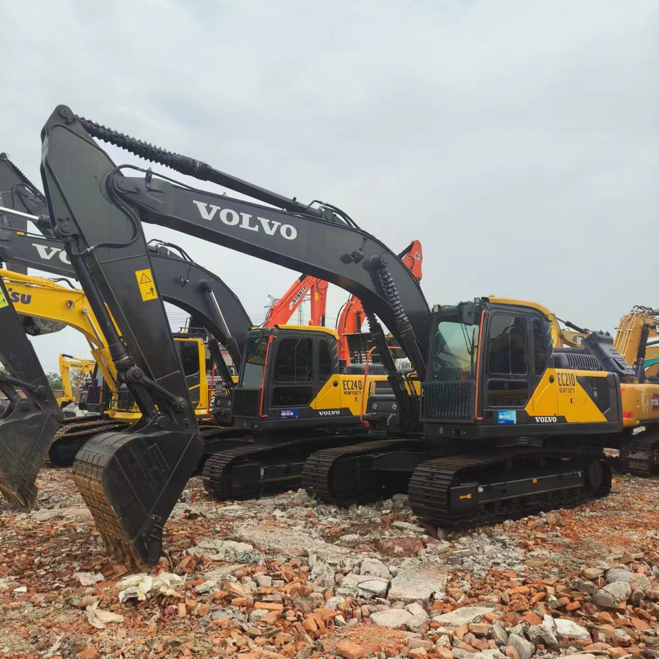 VOLVO EC210 - Гусеничный экскаватор: фото 2 VOLVO EC210 - Гусеничный экскаватор: фото 2