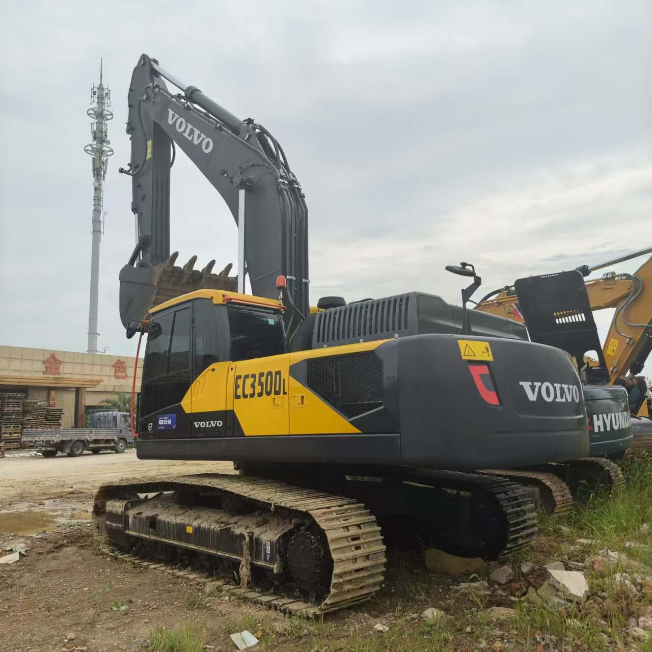 VOLVO EC350DL - Гусеничный экскаватор: фото 2 VOLVO EC350DL - Гусеничный экскаватор: фото 2