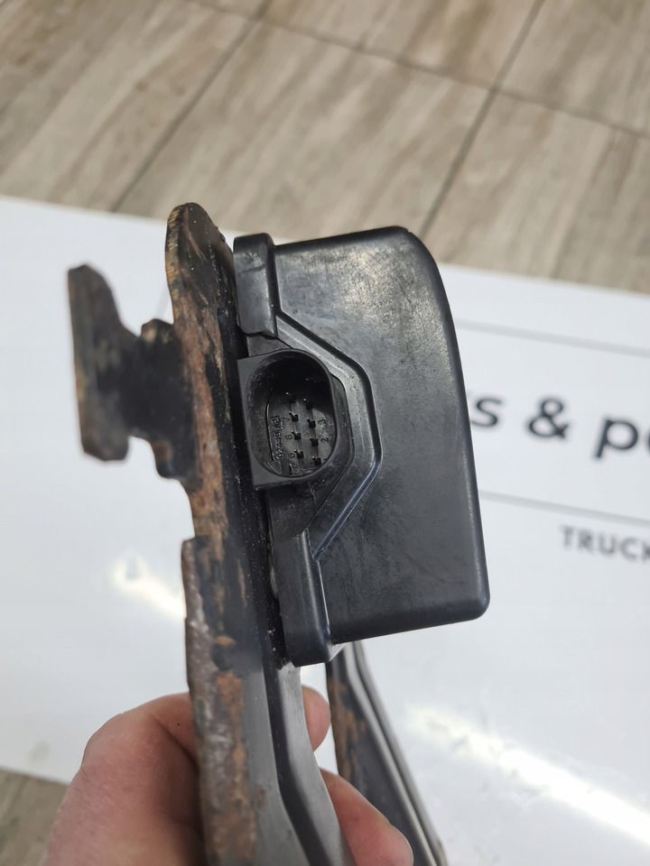 CONTINENTAL RADAR DISTRONIK MOCOWANIE RENAULT GAMA RANGE VOLVO FH FM 4 FH 16 FMX FL FE - Электрическая система для Грузовиков: фото 5 CONTINENTAL RADAR DISTRONIK MOCOWANIE RENAULT GAMA RANGE VOLVO FH FM 4 FH 16 FMX FL FE - Электрическая система для Грузовиков: фото 5