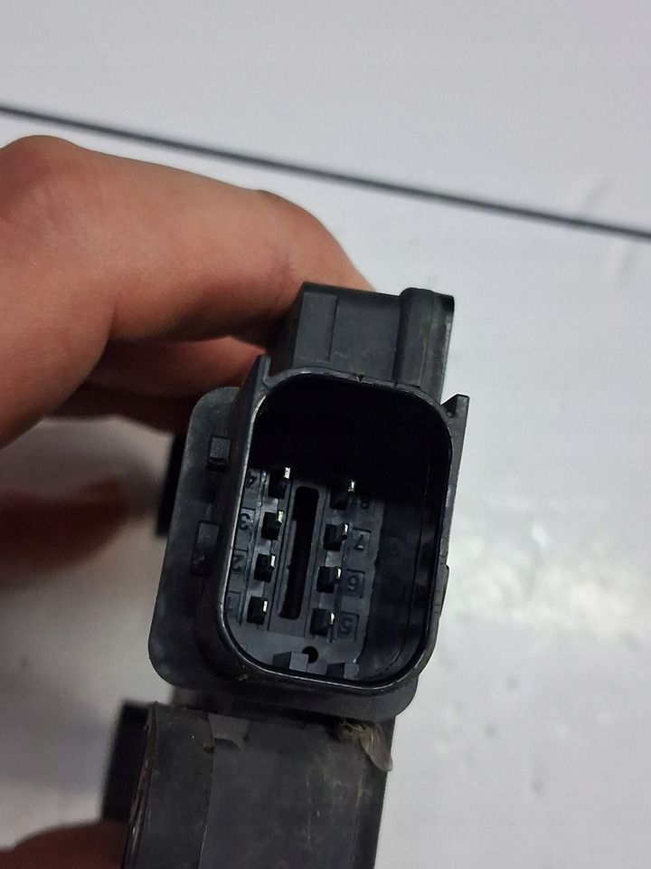 CONTINENTAL RADAR DISTRONIK RENAULT GAMA T C K RANGE VOLVO FH 4 FM 4 FH 5 - Электрическая система для Грузовиков: фото 5 CONTINENTAL RADAR DISTRONIK RENAULT GAMA T C K RANGE VOLVO FH 4 FM 4 FH 5 - Электрическая система для Грузовиков: фото 5