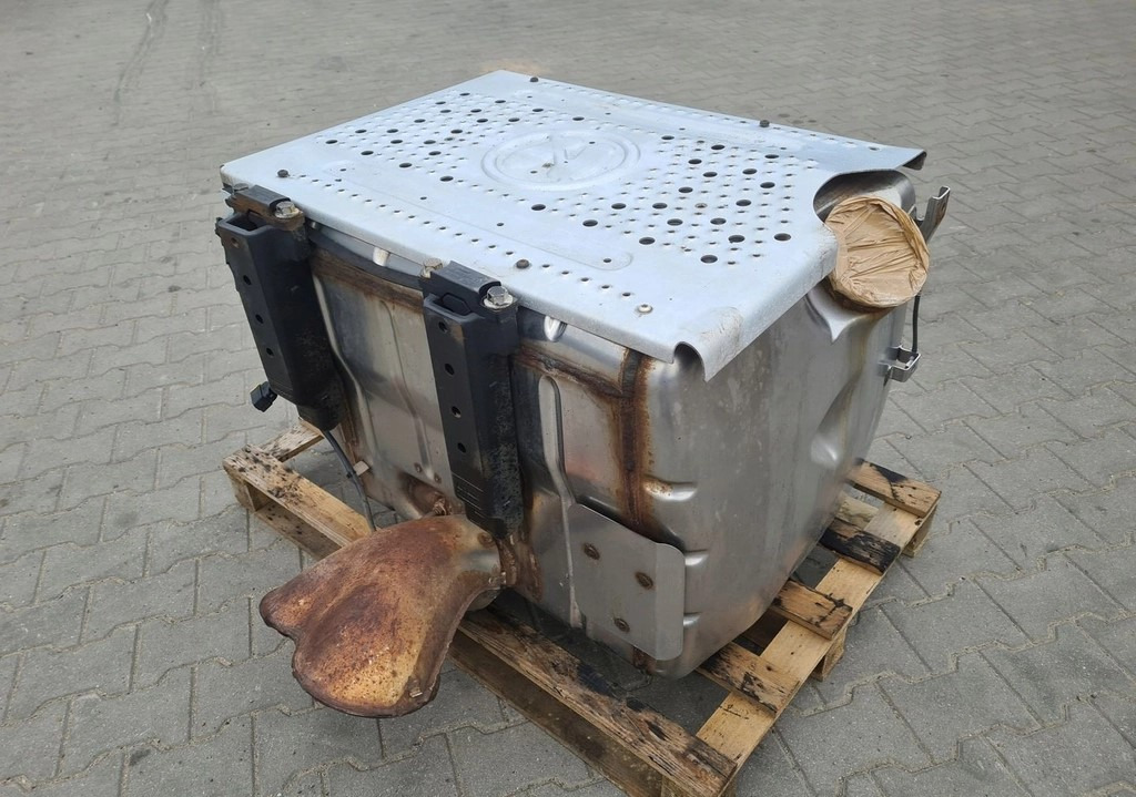 FORD KATALIZATOR TŁUMIK DPF FILTR KOMPLETNY FORD F-MAX CARGO 500 EURO 6 - Глушитель для Грузовиков: фото 5 FORD KATALIZATOR TŁUMIK DPF FILTR KOMPLETNY FORD F-MAX CARGO 500 EURO 6 - Глушитель для Грузовиков: фото 5