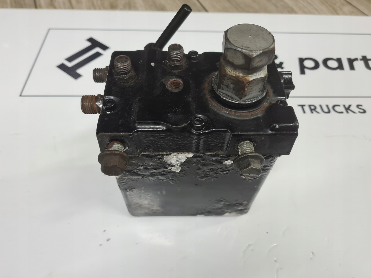 FORD POMPKA PODNOSZENIA KABINY FORD F-MAX 500 TRUCKS - Подвеска кабины для Грузовиков: фото 3 FORD POMPKA PODNOSZENIA KABINY FORD F-MAX 500 TRUCKS - Подвеска кабины для Грузовиков: фото 3