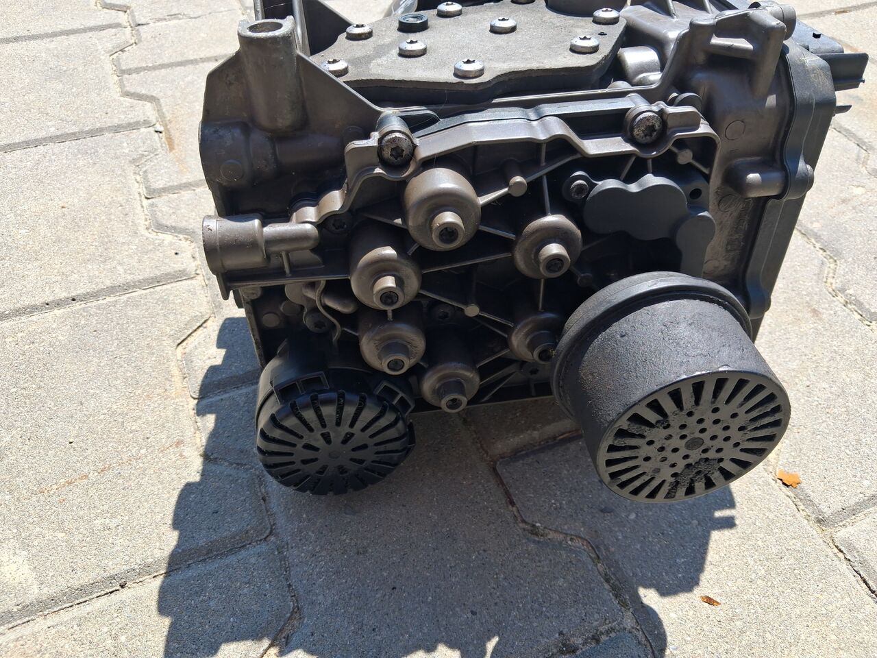 KNORR-BREMSE ZAWÓR OSUSZACZ POWIETRZA APM RENAULT GAMA T C K RANGE EURO 6 - Детали тормозной системы для Грузовиков: фото 4 KNORR-BREMSE ZAWÓR OSUSZACZ POWIETRZA APM RENAULT GAMA T C K RANGE EURO 6 - Детали тормозной системы для Грузовиков: фото 4