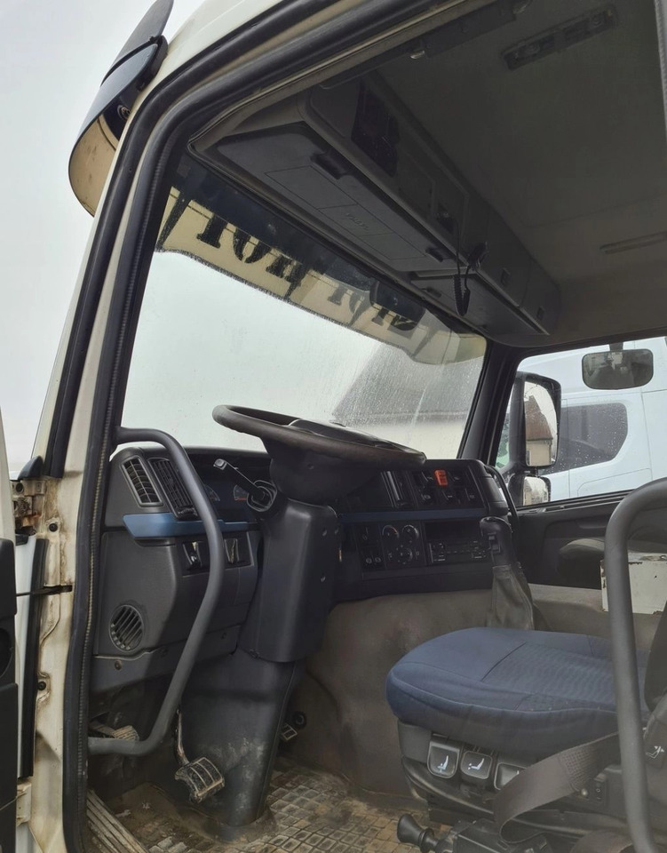 Кабина KOMPLETNA NISKA KRÓTKA DZIENNA VOLVO FM 13: фото 7