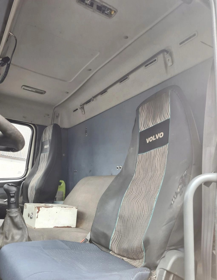 Кабина KOMPLETNA NISKA KRÓTKA DZIENNA VOLVO FM 13: фото 8