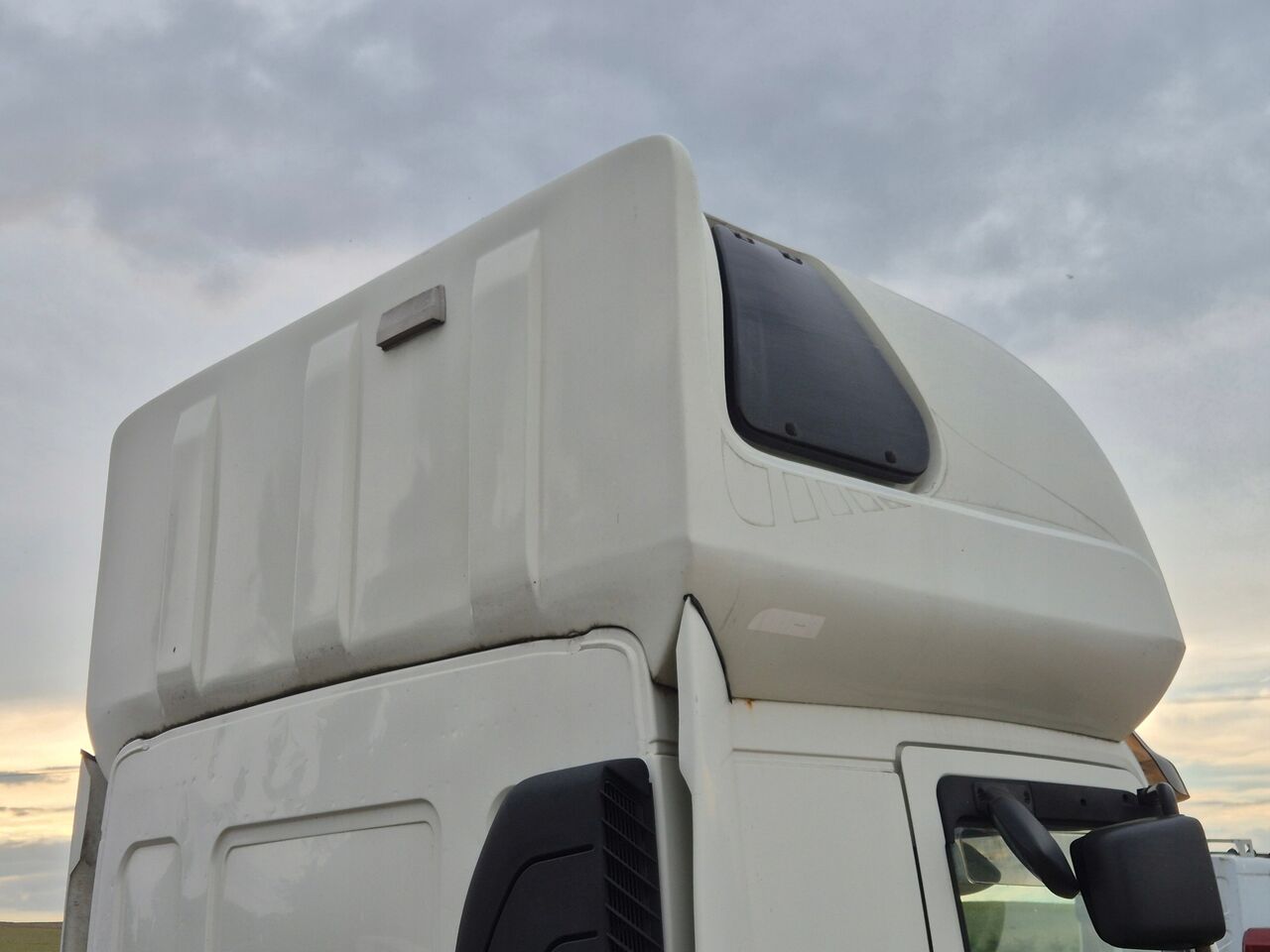 LAMAR KURNIK SYPIALNIA GOŁĘBNIK LAMAR RENAULT VOLVO MAN DAF IVECO - Кабина для Грузовиков: фото 2 LAMAR KURNIK SYPIALNIA GOŁĘBNIK LAMAR RENAULT VOLVO MAN DAF IVECO - Кабина для Грузовиков: фото 2