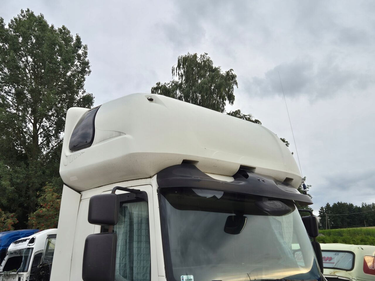 LAMAR KURNIK SYPIALNIA GOŁĘBNIK LAMAR RENAULT VOLVO MAN DAF IVECO - Кабина для Грузовиков: фото 3 LAMAR KURNIK SYPIALNIA GOŁĘBNIK LAMAR RENAULT VOLVO MAN DAF IVECO - Кабина для Грузовиков: фото 3