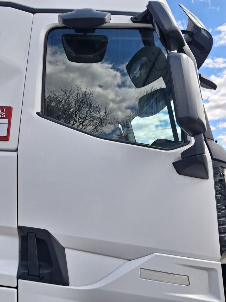 RENAULT DRZWI KOMPLETNE PRAWE RENAULT GAMA T RANGE WYSOKA KABINA HIGH - Дверь и запчасти для Грузовиков: фото 1 RENAULT DRZWI KOMPLETNE PRAWE RENAULT GAMA T RANGE WYSOKA KABINA HIGH - Дверь и запчасти для Грузовиков: фото 1