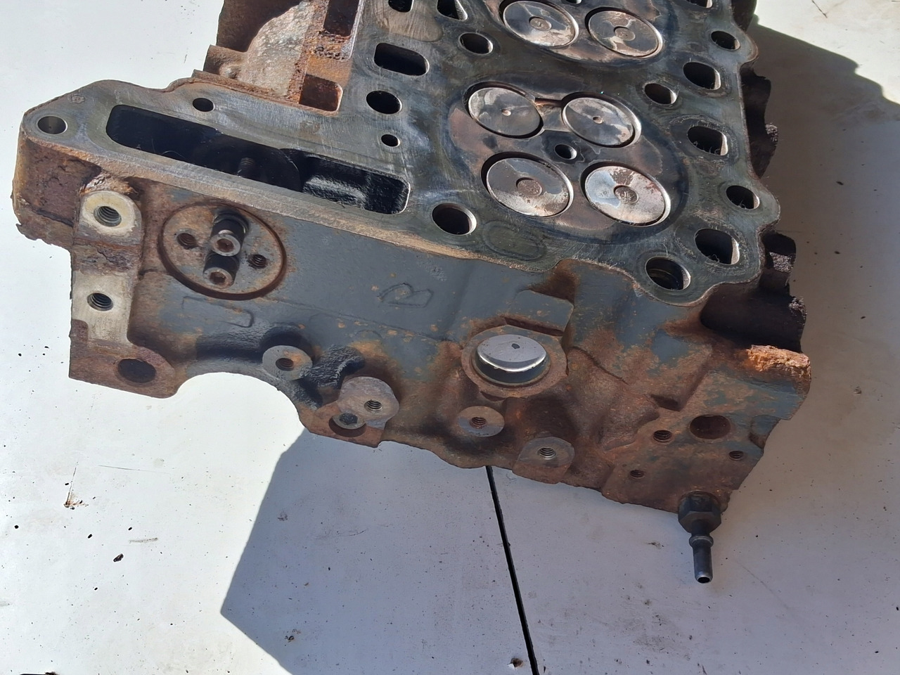 RENAULT GŁOWICA SILNIKA RENAULT GAMA D DTI 5 VOLVO FL D5K EURO 6 - Головка блока для Грузовиков: фото 4 RENAULT GŁOWICA SILNIKA RENAULT GAMA D DTI 5 VOLVO FL D5K EURO 6 - Головка блока для Грузовиков: фото 4