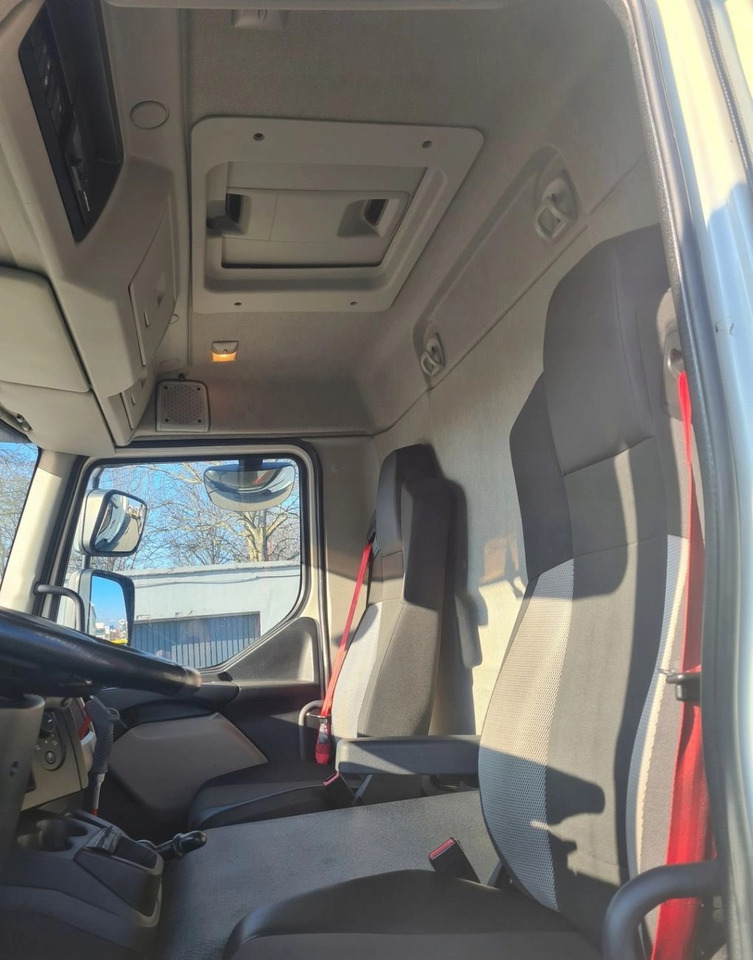 RENAULT KABINA KOMPLETNA RENAULT GAMA D 210 EURO 6 2020 ROK AUTOMAT - Кабина для Грузовиков: фото 5 RENAULT KABINA KOMPLETNA RENAULT GAMA D 210 EURO 6 2020 ROK AUTOMAT - Кабина для Грузовиков: фото 5