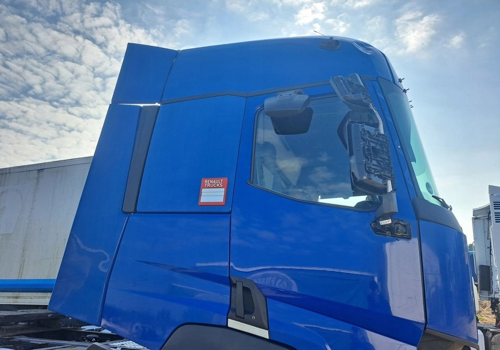 RENAULT KABINA KOMPLETNA RENAULT GAMA T RANGE EURO 6 - Кабина для Грузовиков: фото 5 RENAULT KABINA KOMPLETNA RENAULT GAMA T RANGE EURO 6 - Кабина для Грузовиков: фото 5