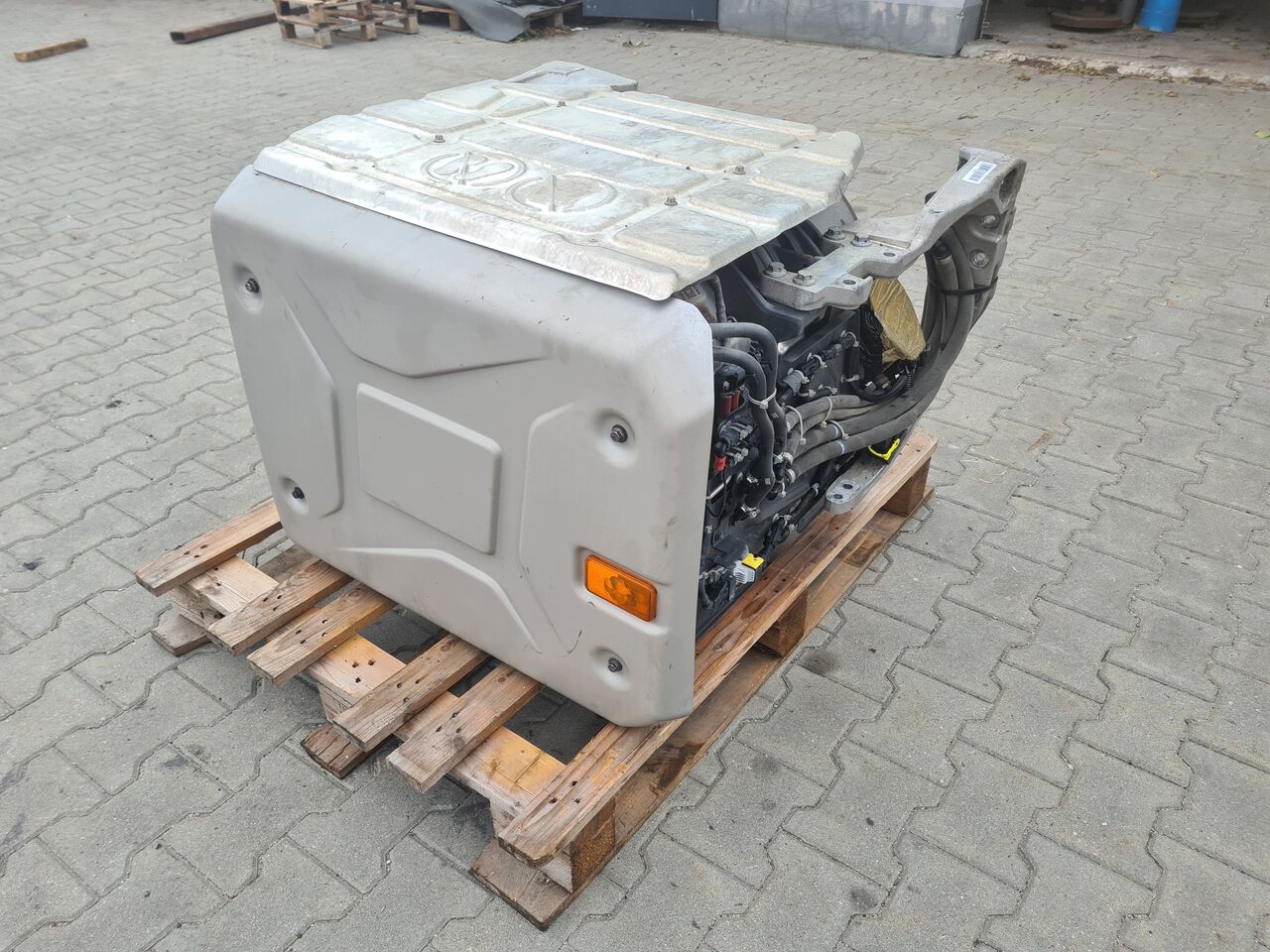RENAULT KATALIZATOR TŁUMIK DPF FILTR RENAULT GAMA T EVO VOLVO FH 5 FM 5 NOWY MODEL - Катализатор для Грузовиков: фото 3 RENAULT KATALIZATOR TŁUMIK DPF FILTR RENAULT GAMA T EVO VOLVO FH 5 FM 5 NOWY MODEL - Катализатор для Грузовиков: фото 3