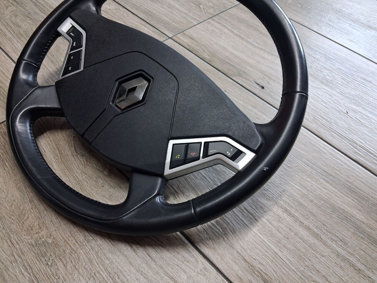 RENAULT KIEROWNICA WIELOFUNKCYJNA KOMPLETNA RENAULT GAMA T C K RANGE - Рулевое колесо для Грузовиков: фото 2 RENAULT KIEROWNICA WIELOFUNKCYJNA KOMPLETNA RENAULT GAMA T C K RANGE - Рулевое колесо для Грузовиков: фото 2
