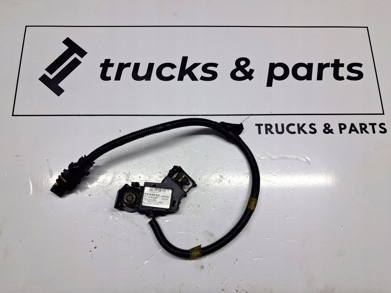 RENAULT KLEMA SENSOR CZUJNIK AKUMULATORA RENAULT GAMA RANGE T 22394413 - Электрическая система для Грузовиков: фото 1 RENAULT KLEMA SENSOR CZUJNIK AKUMULATORA RENAULT GAMA RANGE T 22394413 - Электрическая система для Грузовиков: фото 1