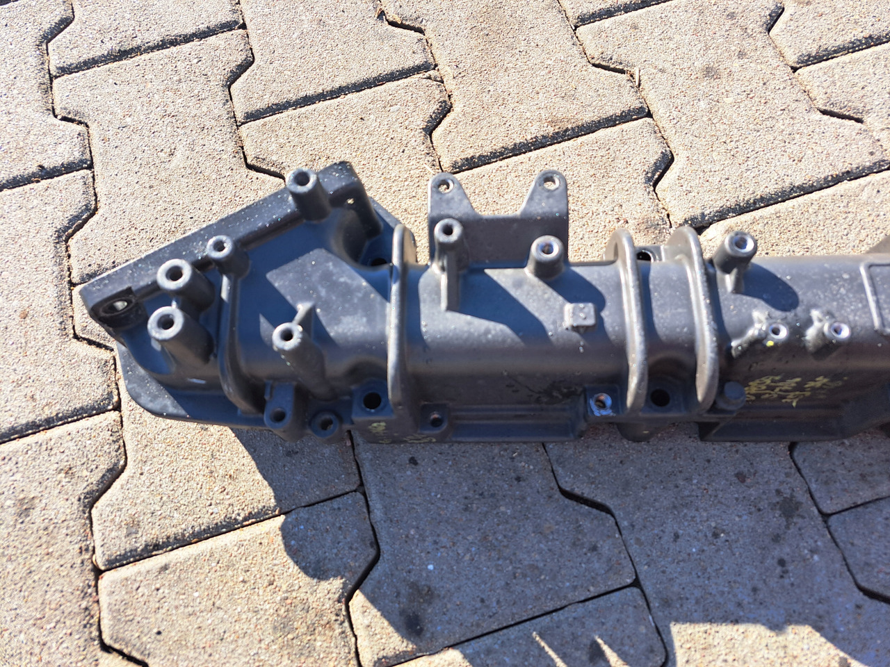 RENAULT KOLEKTOR SSĄCY DOLOTOWY RENAULT GAMA T C K RANGE DTI 11 EURO 6 - Впускной коллектор для Грузовиков: фото 2 RENAULT KOLEKTOR SSĄCY DOLOTOWY RENAULT GAMA T C K RANGE DTI 11 EURO 6 - Впускной коллектор для Грузовиков: фото 2