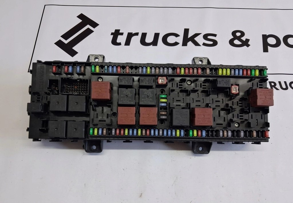 RENAULT PŁYTA BEZPIECZNIKÓW SKRZYNKA RENAULT GAMA T RANGE 22821376 P02 - Предохранитель для Грузовиков: фото 2 RENAULT PŁYTA BEZPIECZNIKÓW SKRZYNKA RENAULT GAMA T RANGE 22821376 P02 - Предохранитель для Грузовиков: фото 2