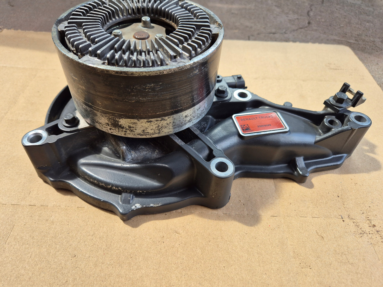 RENAULT POMPA WODY OBUDOWA VOLVO FH FM RENAULT GAMA RANGE T EVO LIFT 23959583 - Помпа для Грузовиков: фото 5 RENAULT POMPA WODY OBUDOWA VOLVO FH FM RENAULT GAMA RANGE T EVO LIFT 23959583 - Помпа для Грузовиков: фото 5