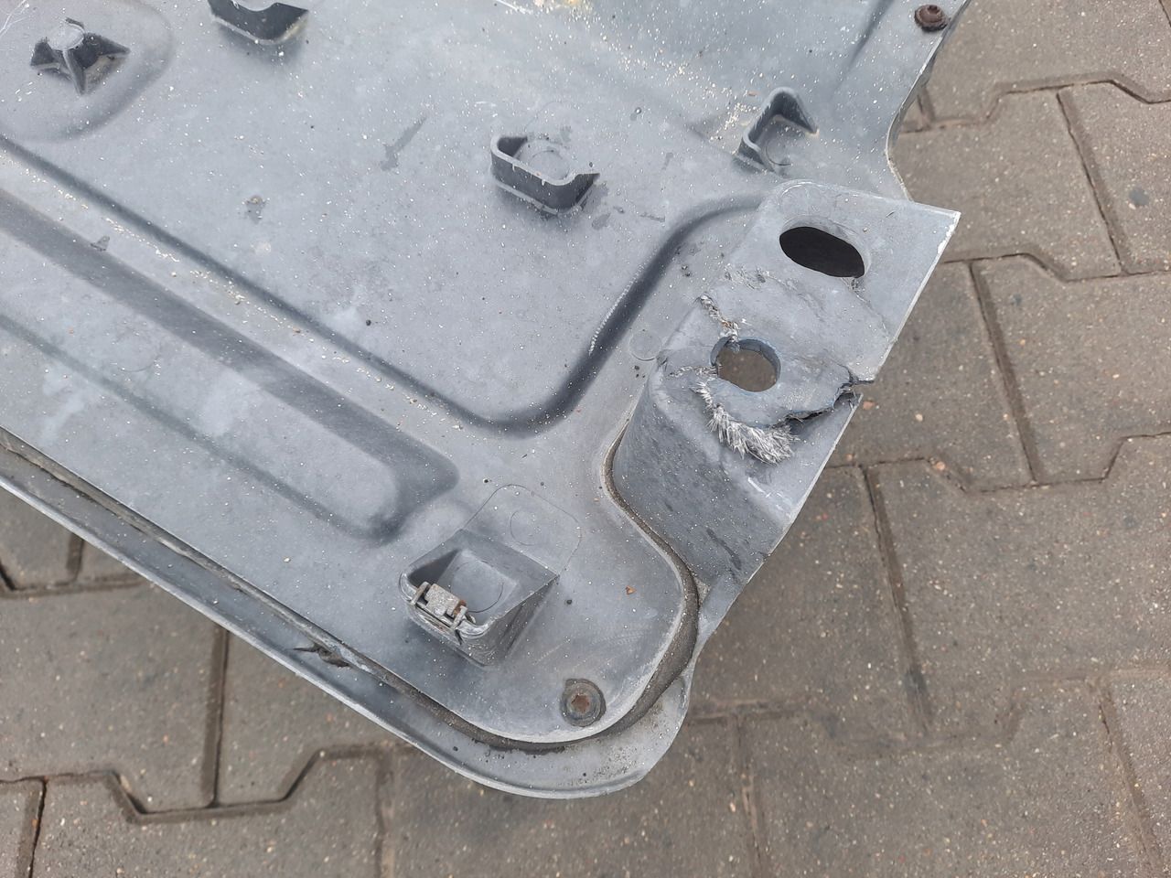 RENAULT SCHOWEK POD KABINĘ LEWY RENAULT GAMA T RANGE - Кузов и экстерьер для Грузовиков: фото 2 RENAULT SCHOWEK POD KABINĘ LEWY RENAULT GAMA T RANGE - Кузов и экстерьер для Грузовиков: фото 2