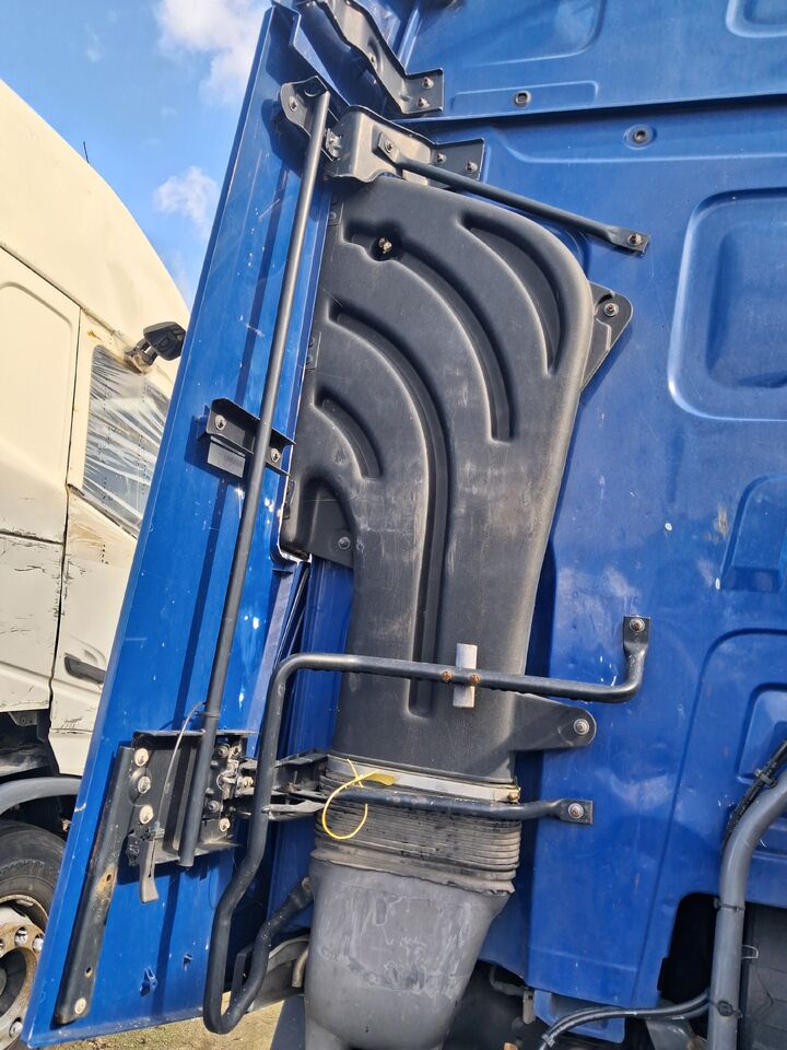 RENAULT SPOILER LEWY OWIEWKA LEWA STELAŻ MOCOWANIE KABINY RENAULT RANGE GAMA T - Аэродинамика/ Спойлеры для Грузовиков: фото 2 RENAULT SPOILER LEWY OWIEWKA LEWA STELAŻ MOCOWANIE KABINY RENAULT RANGE GAMA T - Аэродинамика/ Спойлеры для Грузовиков: фото 2