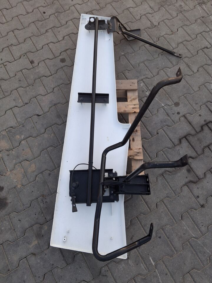 RENAULT SPOILER LEWY OWIEWKA LEWA STELAŻ MOCOWANIE KABINY RENAULT RANGE GAMA T - Аэродинамика/ Спойлеры для Грузовиков: фото 4 RENAULT SPOILER LEWY OWIEWKA LEWA STELAŻ MOCOWANIE KABINY RENAULT RANGE GAMA T - Аэродинамика/ Спойлеры для Грузовиков: фото 4