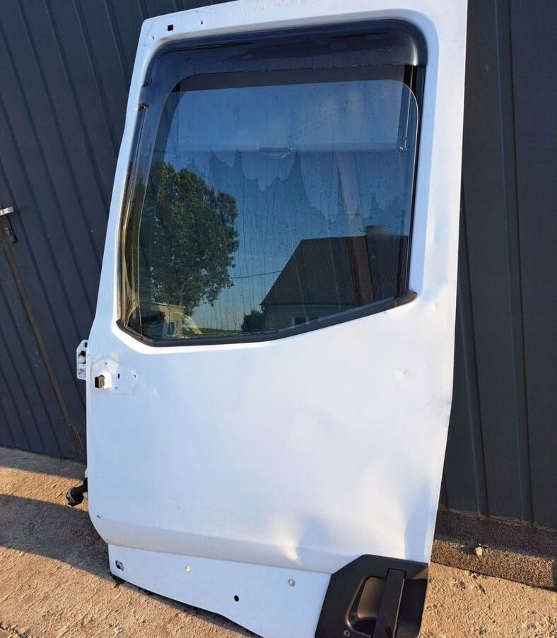 Renault GAMA T K C RANGE - Дверь и запчасти для Грузовиков: фото 1 Renault GAMA T K C RANGE - Дверь и запчасти для Грузовиков: фото 1