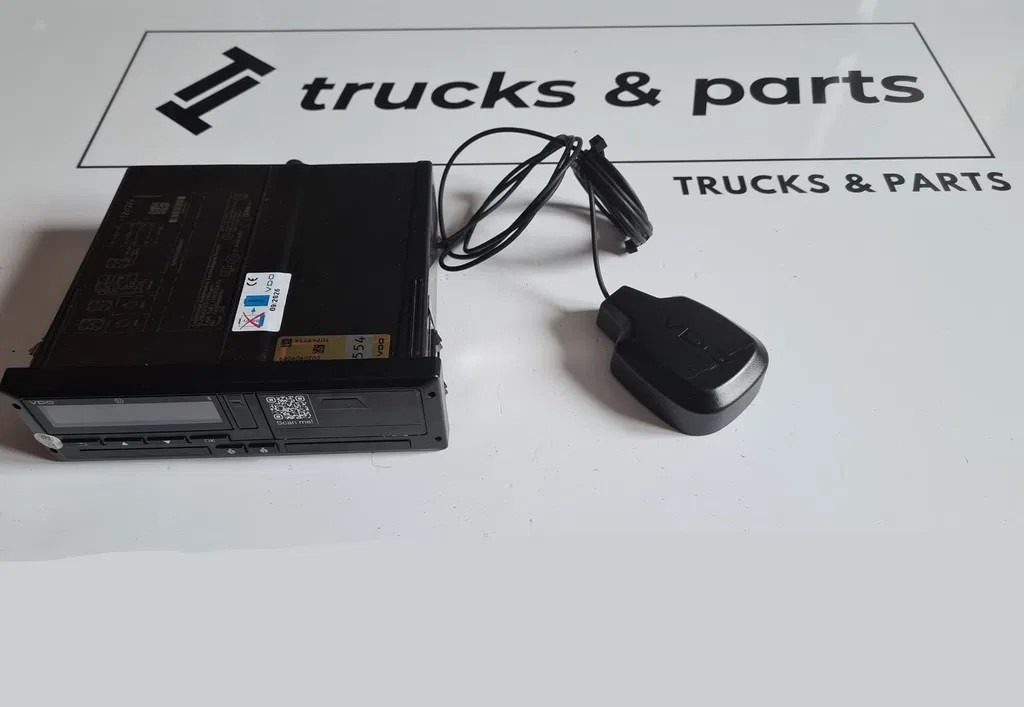 VDO 12V/24V R4.1 2024 ROK 2 GENERACJI - Тахограф: фото 1 VDO 12V/24V R4.1 2024 ROK 2 GENERACJI - Тахограф: фото 1