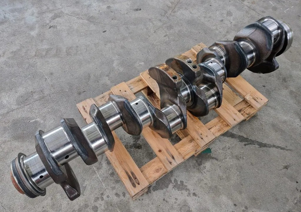 VOLVO 8131247 1620095020441 - Коленчатый вал: фото 1 VOLVO 8131247 1620095020441 - Коленчатый вал: фото 1