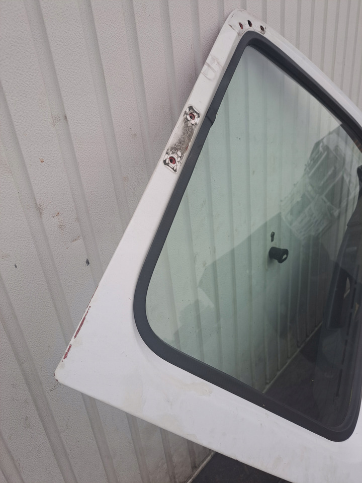 VOLVO DRZWI KOMPLETNE PRAWE VOLVO FM 12 13 - Дверь и запчасти для Грузовиков: фото 2 VOLVO DRZWI KOMPLETNE PRAWE VOLVO FM 12 13 - Дверь и запчасти для Грузовиков: фото 2