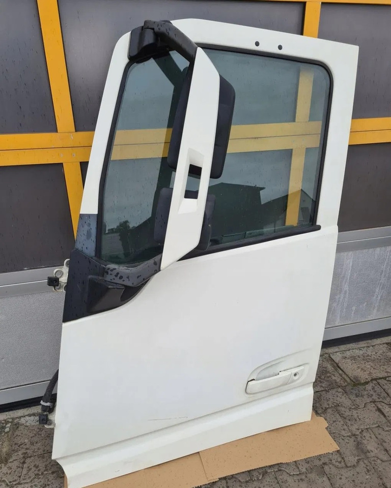 VOLVO FH 4 EURO 6 DRZWI KOMPLETNE LEWE KOD LAKIERU 1108-1 - Дверь и запчасти: фото 1 VOLVO FH 4 EURO 6 DRZWI KOMPLETNE LEWE KOD LAKIERU 1108-1 - Дверь и запчасти: фото 1