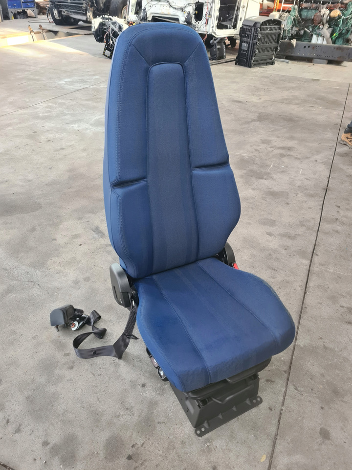 VOLVO FOTEL PASAŻERA PNEUMATYCZNY PRAWY VOLVO FH 5 FM 5 - Сиденье для Грузовиков: фото 1 VOLVO FOTEL PASAŻERA PNEUMATYCZNY PRAWY VOLVO FH 5 FM 5 - Сиденье для Грузовиков: фото 1