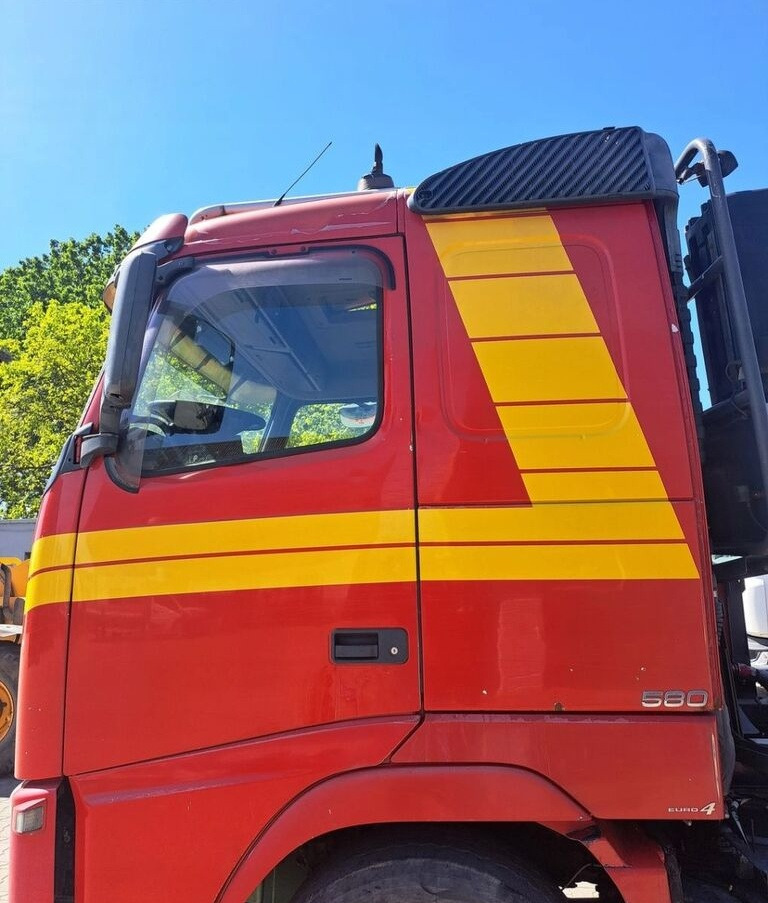 VOLVO KABINA KOMPLETNA VOLVO FH 16 EURO 5 NISKA - Кабина для Грузовиков: фото 4 VOLVO KABINA KOMPLETNA VOLVO FH 16 EURO 5 NISKA - Кабина для Грузовиков: фото 4