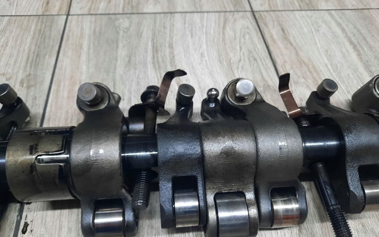 VOLVO KLAWIATURA ROZRZĄDU RENAULT GAMA T RANGE DTI 11 430 460 VOLVO FM 4 FMX D11K - Двигатель и запчасти для Грузовиков: фото 3 VOLVO KLAWIATURA ROZRZĄDU RENAULT GAMA T RANGE DTI 11 430 460 VOLVO FM 4 FMX D11K - Двигатель и запчасти для Грузовиков: фото 3