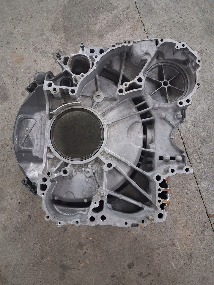 VOLVO OBUDOWA ROZRZĄDU SPRZĘGŁA TURBO COMPOUND I-SAVE VOLVO FH 5 Renault T EVO - Сцепление и запчасти: фото 2 VOLVO OBUDOWA ROZRZĄDU SPRZĘGŁA TURBO COMPOUND I-SAVE VOLVO FH 5 Renault T EVO - Сцепление и запчасти: фото 2