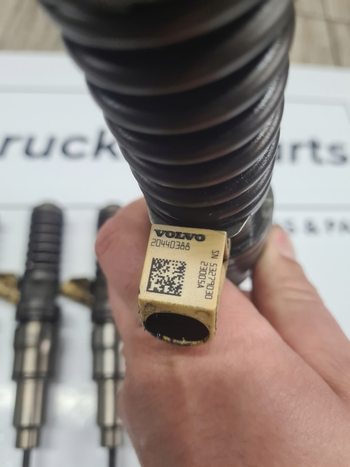 VOLVO POMPOWTRYSKIWACZE WTRYSKI RENAULT MAGNUM DXI 12 VOLVO FH FM 12 20440388 - Распределитель впрыска для Грузовиков: фото 3 VOLVO POMPOWTRYSKIWACZE WTRYSKI RENAULT MAGNUM DXI 12 VOLVO FH FM 12 20440388 - Распределитель впрыска для Грузовиков: фото 3