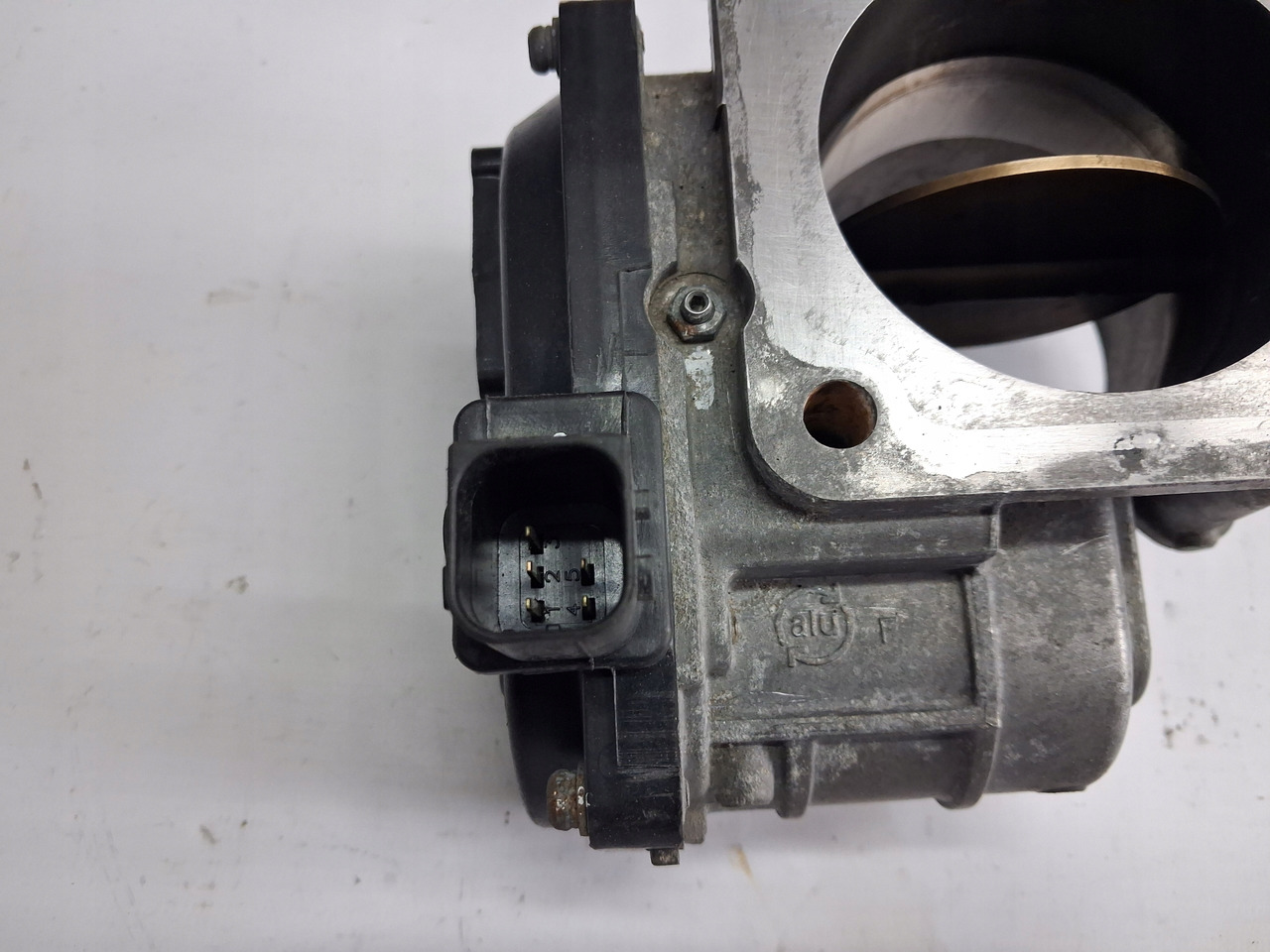 VOLVO PRZEPUSTNICA ZAWÓR EGR RENAULT GAMA D DTI 5 8 VOLVO FL D5K D8K - Двигатель и запчасти для Грузовиков: фото 4 VOLVO PRZEPUSTNICA ZAWÓR EGR RENAULT GAMA D DTI 5 8 VOLVO FL D5K D8K - Двигатель и запчасти для Грузовиков: фото 4