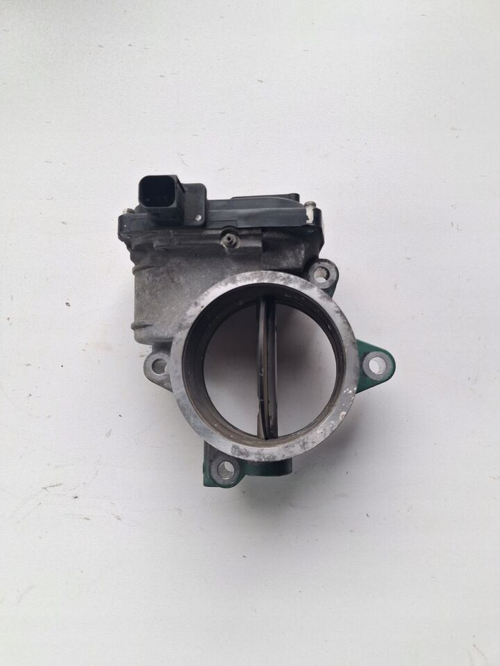 VOLVO PRZEPUSTNICA ZAWÓR EGR RENAULT GAMA T C K RANGE VOLVO FH 4 FM 4 FH 16 - Двигатель и запчасти для Грузовиков: фото 1 VOLVO PRZEPUSTNICA ZAWÓR EGR RENAULT GAMA T C K RANGE VOLVO FH 4 FM 4 FH 16 - Двигатель и запчасти для Грузовиков: фото 1