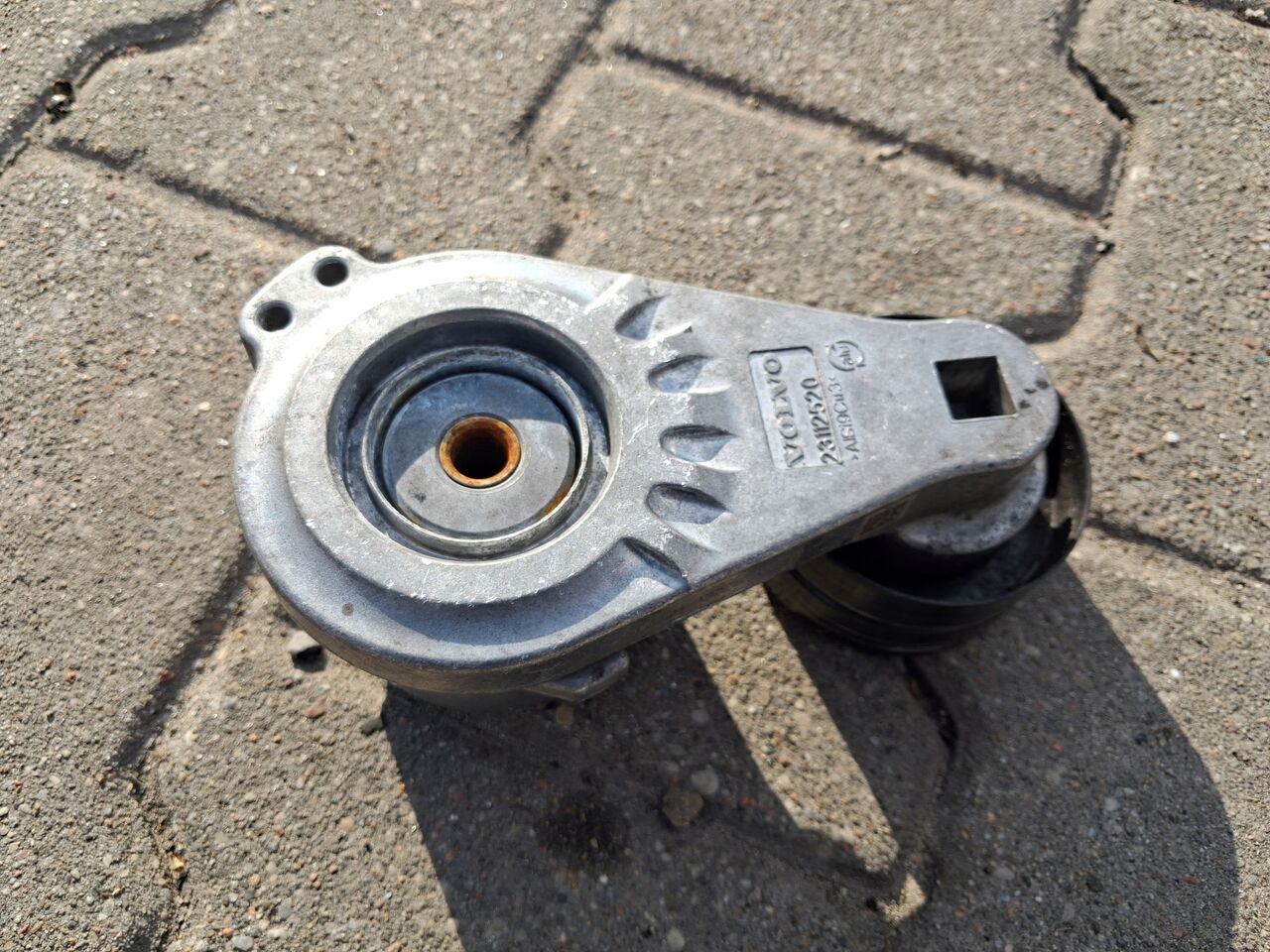 VOLVO ROLKA NAPINACZ PASKA ALTERNATORA RENAULT RANGE GAMA T VOLVO FH 4 5 - Двигатель и запчасти для Грузовиков: фото 2 VOLVO ROLKA NAPINACZ PASKA ALTERNATORA RENAULT RANGE GAMA T VOLVO FH 4 5 - Двигатель и запчасти для Грузовиков: фото 2